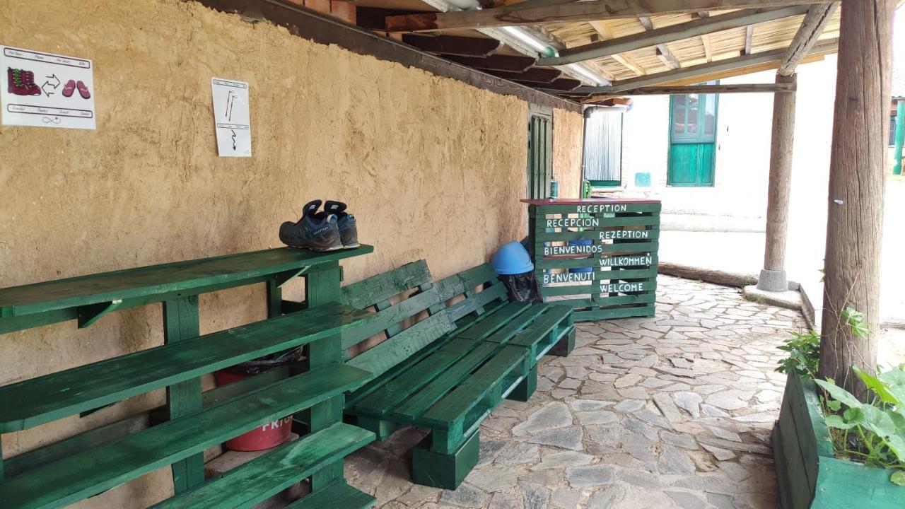 Albergue De Peregrinos Casa Flor Murias de Rechivaldo Exterior photo